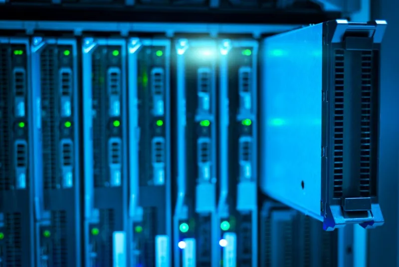 Direct-to-Chip Liquid Cooling for Data Centers: CDU, Cold Plates & Facility Design [2026]